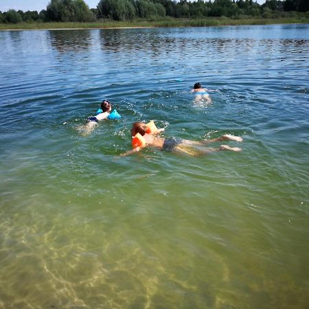 Domki Domek Na Jeziorem Wilczynskim Budzislawskim , Las, Osobno Ogrodzony 2-6 Osob- Klimatyzacja, Ogrzewanie, 62-550 Zygmuntowo Gm Wilczyn Exteriör bild